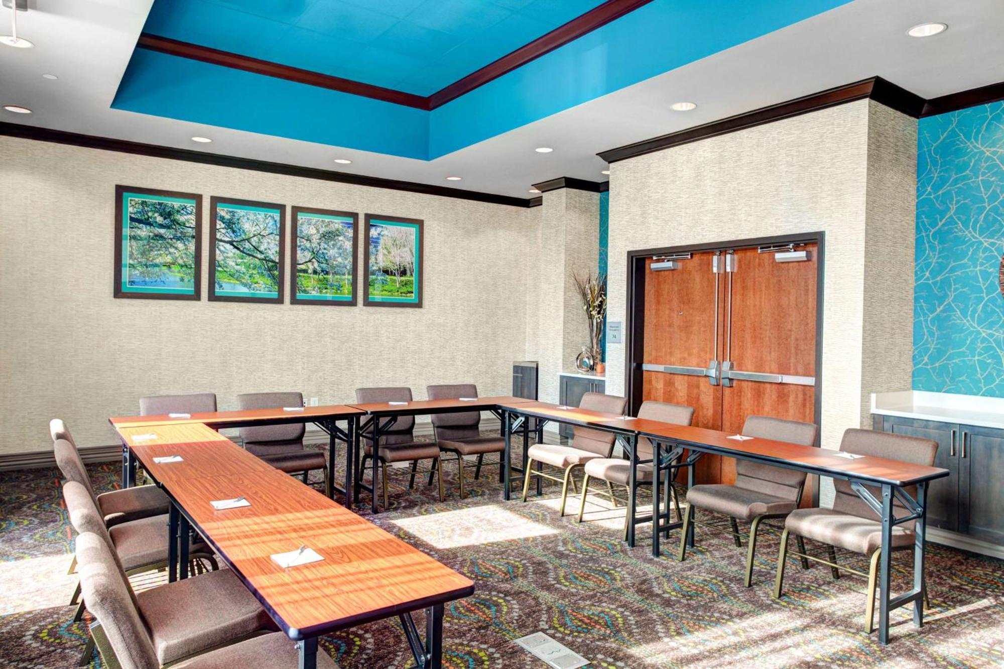 Hampton Inn & Suites By Hilton Atlanta Perimeter Данвуди Экстерьер фото